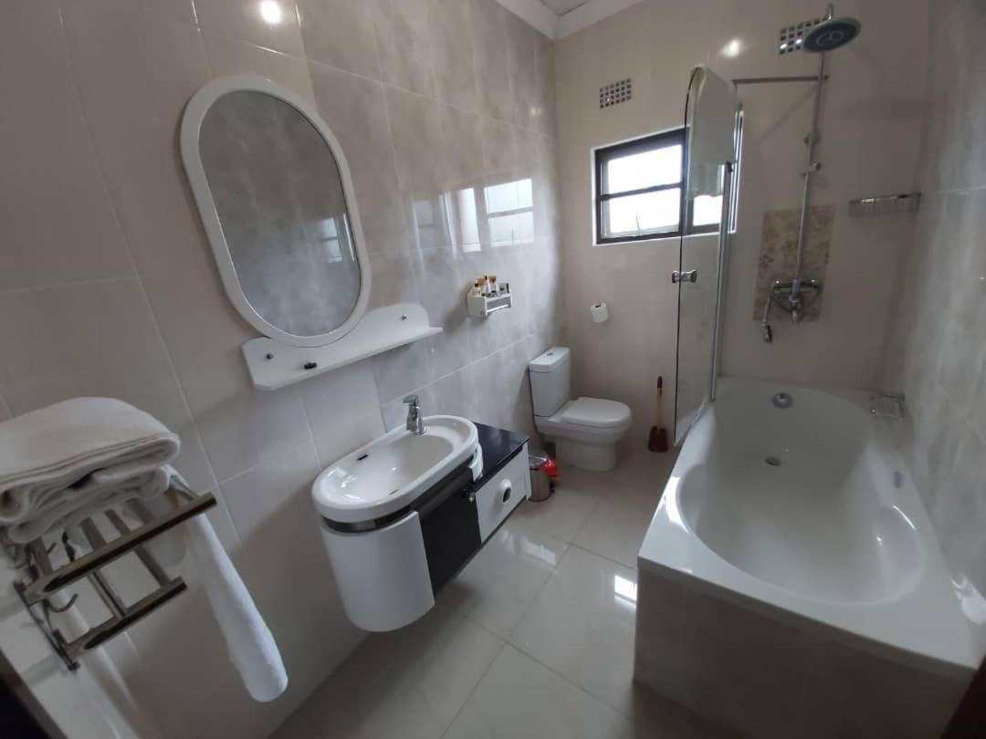 Top Stay Inn Kasane Exterior photo