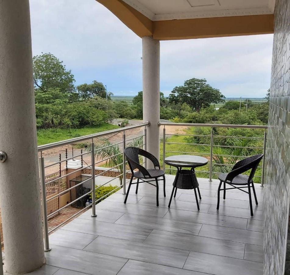 Top Stay Inn Kasane Exterior photo