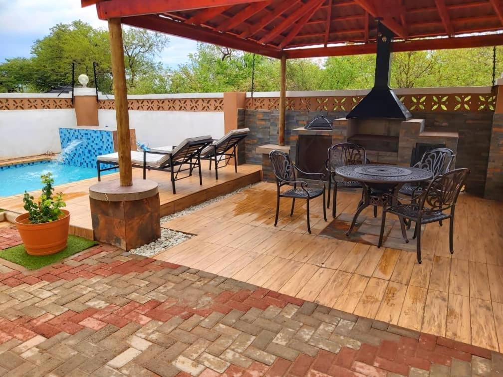 Top Stay Inn Kasane Exterior photo
